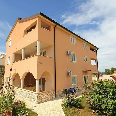 Apartament Reka Ližnjan